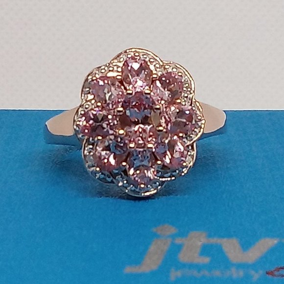 beautiful color shift garnet and diamond ring size 6! - Picture 2 of 10